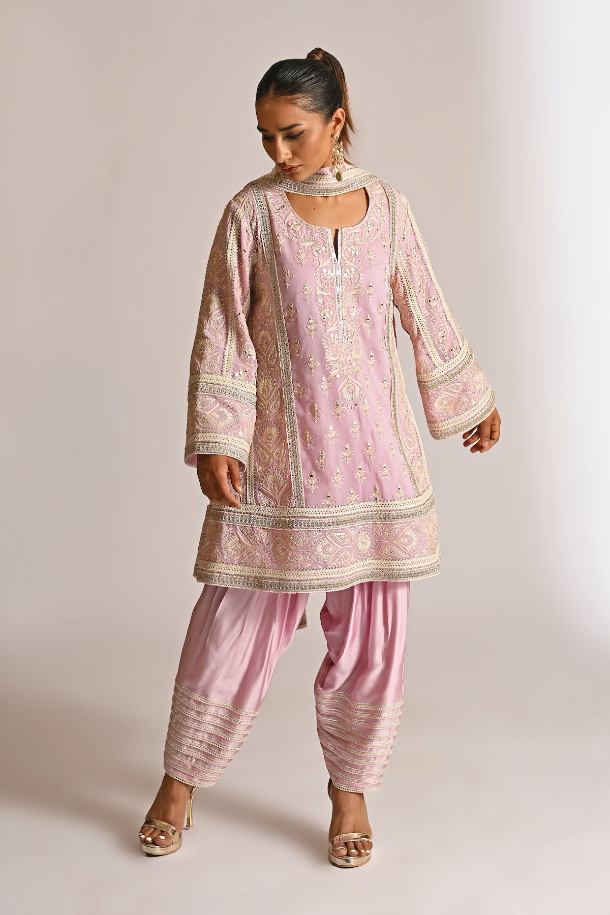 Amyra - Short Kurta Set - Pink