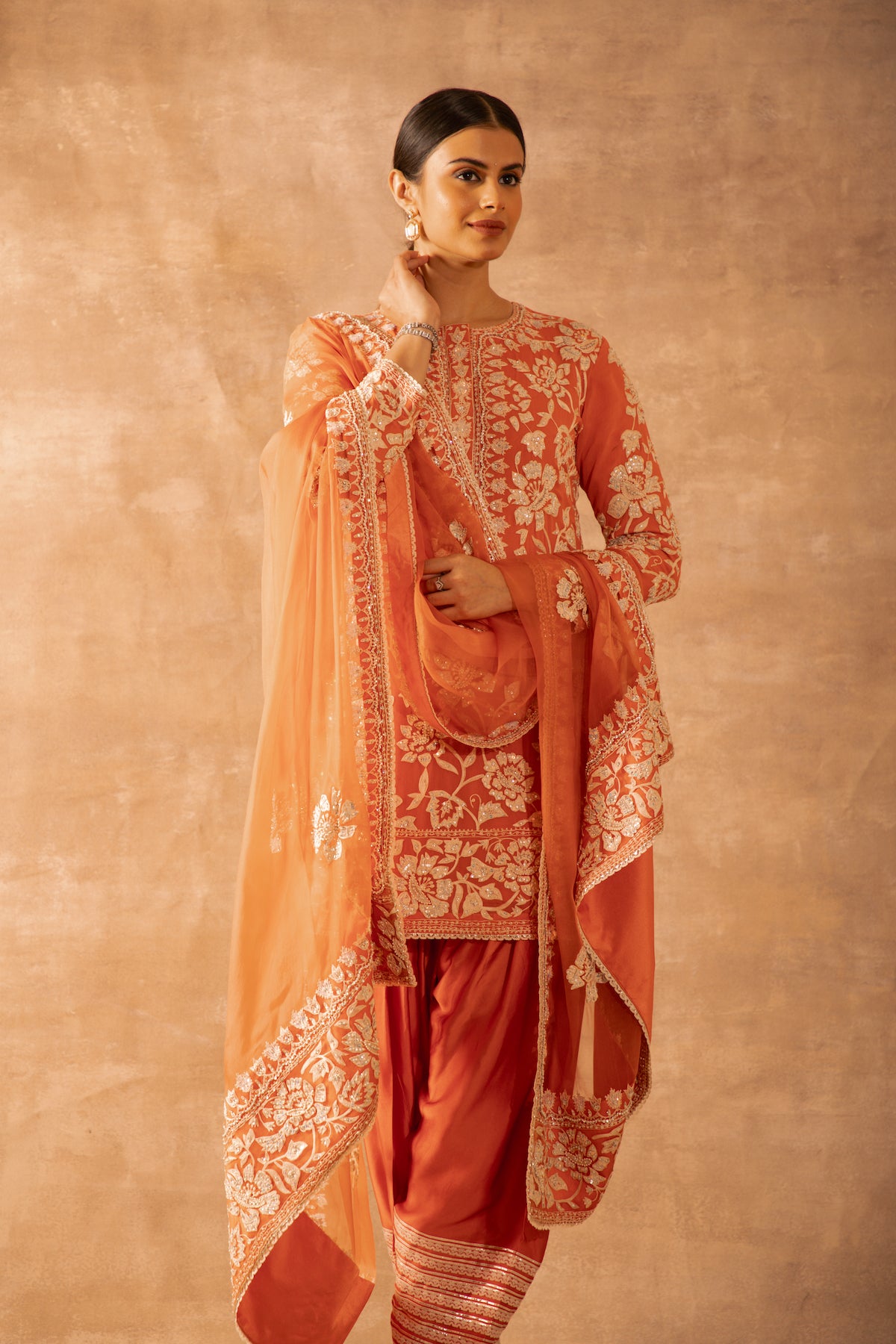 Nazrana - Flower Jaal Short Kurta Set - Peach