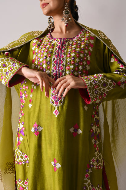 Patola - Side-Kali Kurta Set - Mehndi Green