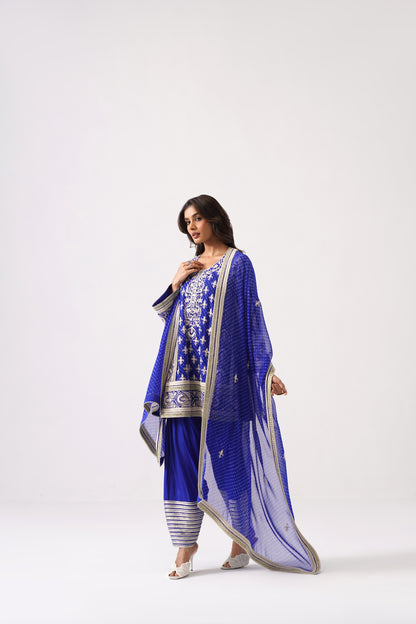 Nazrana 2.0 -Short Kurta Set