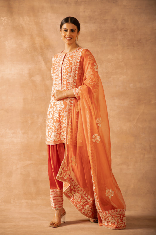 Nazrana - Flower Jaal Short Kurta Set - Peach