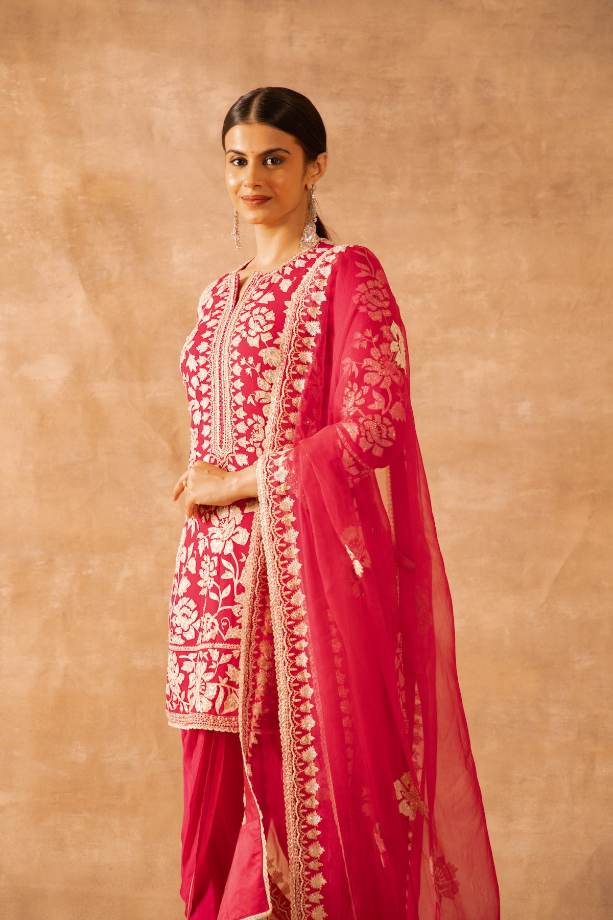 Nazrana - Flower Jaal Short Kurta Set - Magenta Pink