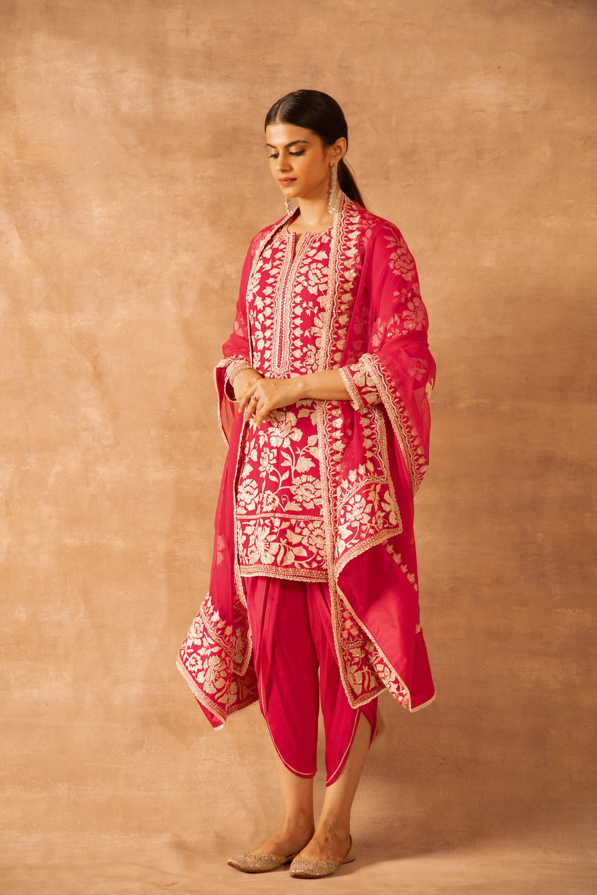 Nazrana - Flower Jaal Short Kurta Set - Magenta Pink