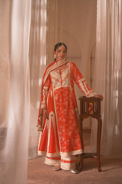 Chandani 2.0 -  Kalidar Set